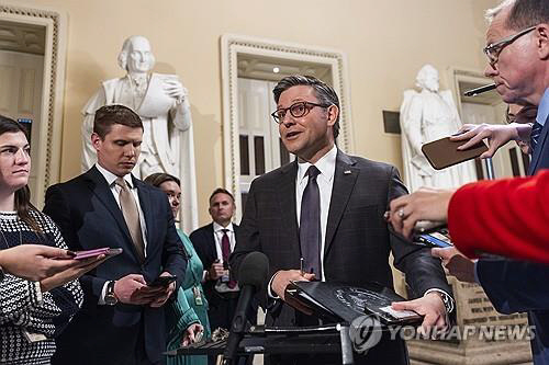 마이크 존슨 미국 연방 하원의장. EPA 연합뉴스